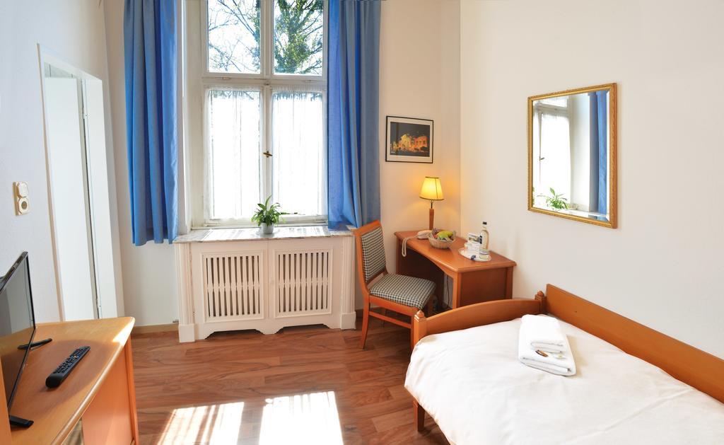 Villa Oranien Diez Esterno foto