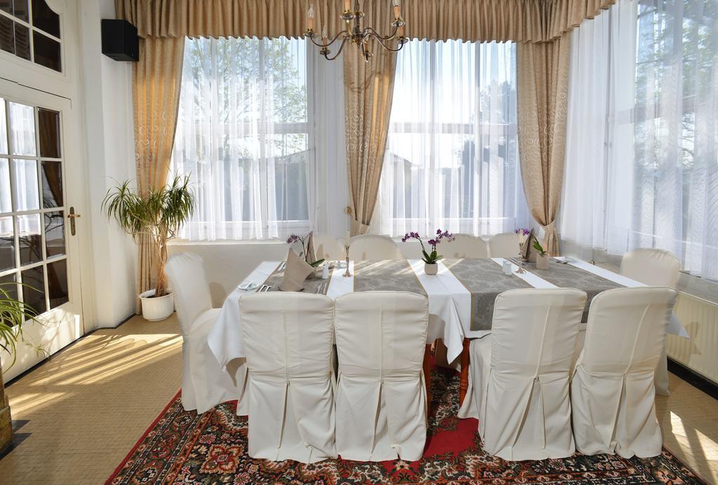 Villa Oranien Diez Esterno foto